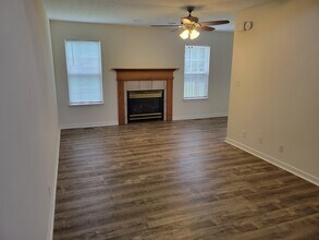 614 Vineyards Ct in Lafayette, IN - Foto de edificio - Building Photo