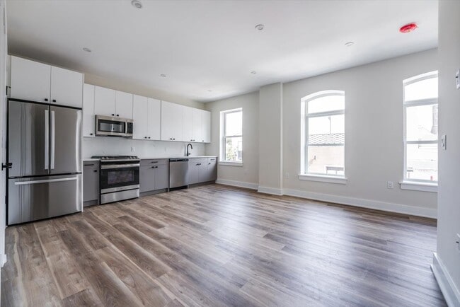 237 Washington St, Unit 203 in Hoboken, NJ - Foto de edificio - Building Photo