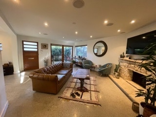 310 S Venice Blvd in Venice, CA - Building Photo
