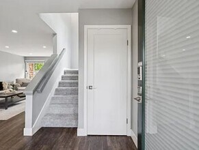 641 Centre Ct in Alameda, CA - Building Photo - Building Photo