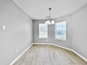 12101 Seacrest Ln in La Marque, TX - Building Photo - Building Photo