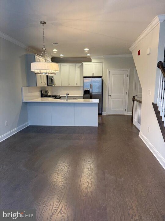 220 Charles Ellis Dr in Newtown Square, PA - Building Photo