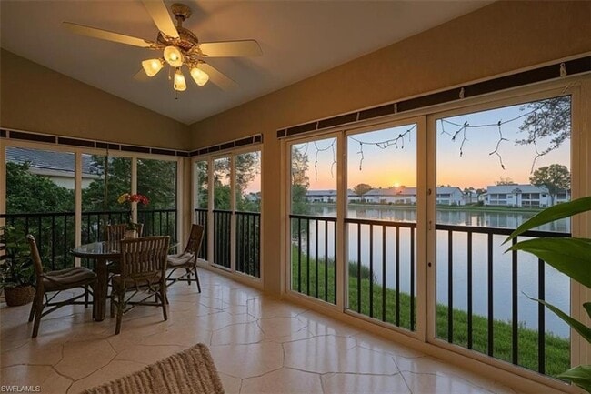 13040 Castle Harbour Dr in Naples, FL - Foto de edificio - Building Photo