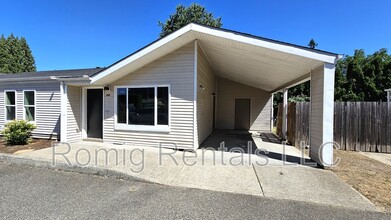 908 Pioneer St in Ridgefield, WA - Building Photo - Building Photo