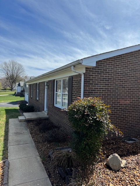 221 Phillips St in Cookeville, TN - Foto de edificio - Building Photo