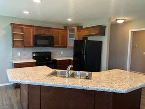 329 W Grace St in Republic, MO - Building Photo - Building Photo