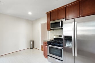 5609 6th St S in Arlington, VA - Building Photo - Building Photo