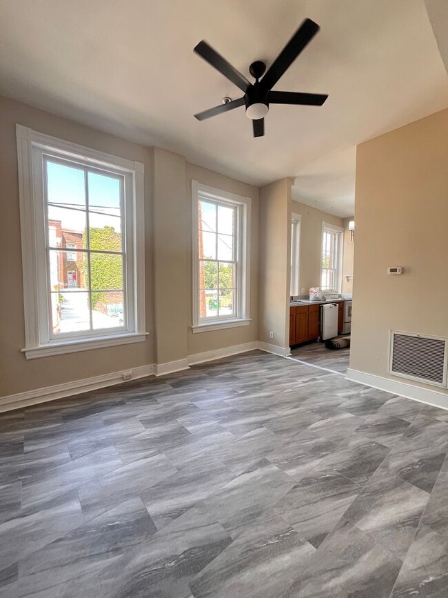 property at 228 W Broad St