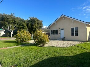 220 E Olive Ave in Lompoc, CA - Building Photo - Building Photo