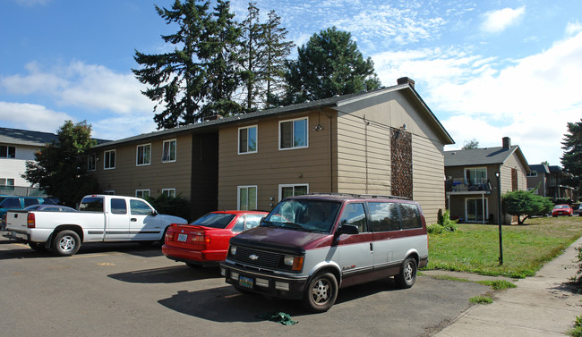 3726-3818 Iberis St NE in Salem, OR - Building Photo - Building Photo