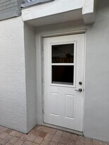 1299 Stoneway Ln in West Palm Beach, FL - Building Photo