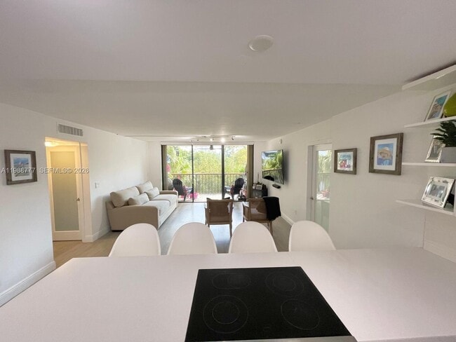 property at 101 Ocean Ln Dr