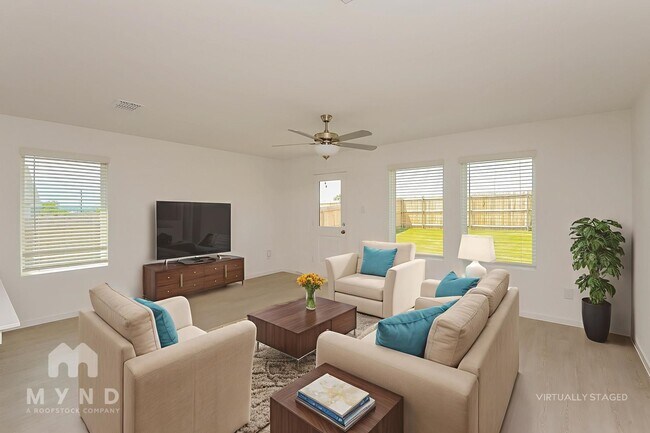 2736 Mistwood Dr in Fort Worth, TX - Building Photo - Building Photo