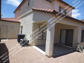 323 N 76th Pl in Mesa, AZ - Building Photo - Building Photo