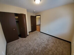 1108-1110 E McKinley Ave in Des Moines, IA - Building Photo - Building Photo