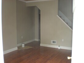 208 Kearsarge St in Pittsburgh, PA - Building Photo