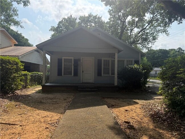 423 Devon Dr in Mobile, AL - Building Photo - Building Photo