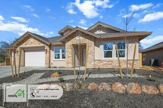 2836 River Dr in Redding, CA - Building Photo - Building Photo