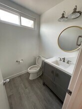 16884 Donwest in Tustin, CA - Building Photo - Building Photo