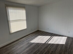 205 Royal St in Clinton, TN - Building Photo - Building Photo