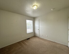 4210 Primrose Dr, Unit D in Copperas Cove, TX - Building Photo - Building Photo