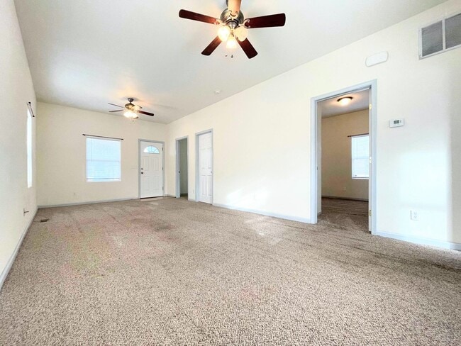 1520 N Washington St in Hutchinson, KS - Building Photo - Building Photo