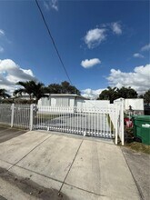 22020 SW 114th Ave in Goulds, FL - Building Photo - Building Photo