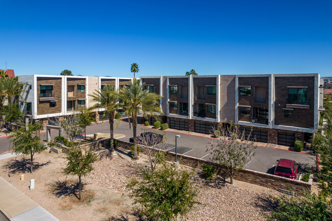 3233 N 70th St in Scottsdale, AZ - Foto de edificio - Building Photo