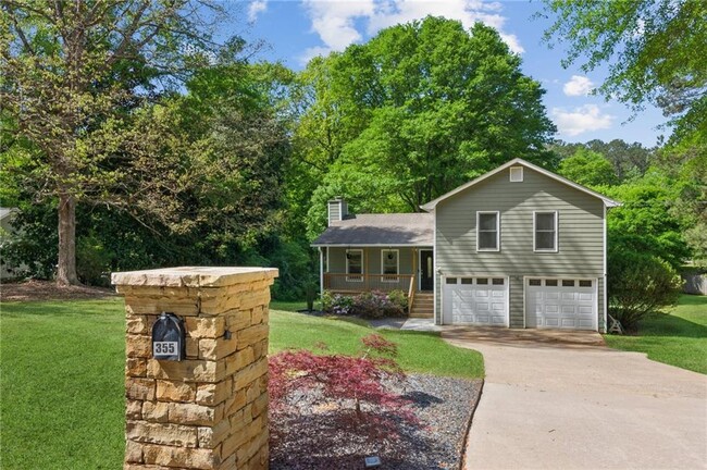 355 Cross Creek Pl in Auburn, GA - Building Photo - Building Photo