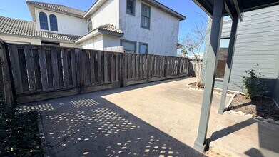 13738 Tajamar St in Corpus Christi, TX - Building Photo - Building Photo