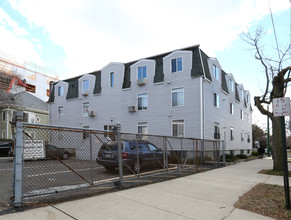 1263 Chapel St in New Haven, CT - Foto de edificio - Building Photo