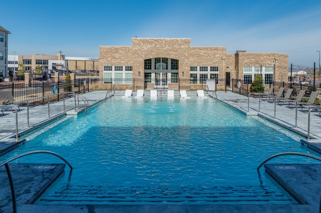 The Laurel in Jenks, OK - Foto de edificio - Building Photo