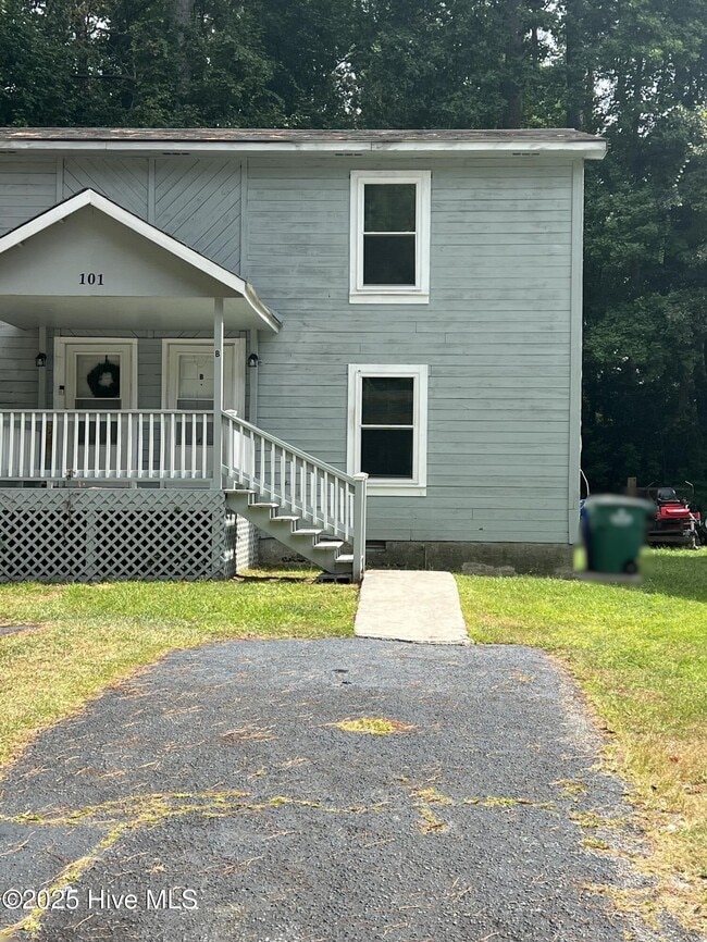 101 Ridge Pl in Greenville, NC - Building Photo - Building Photo