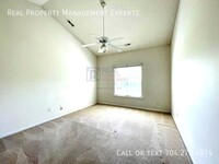 1039 Boulder Dr photo'