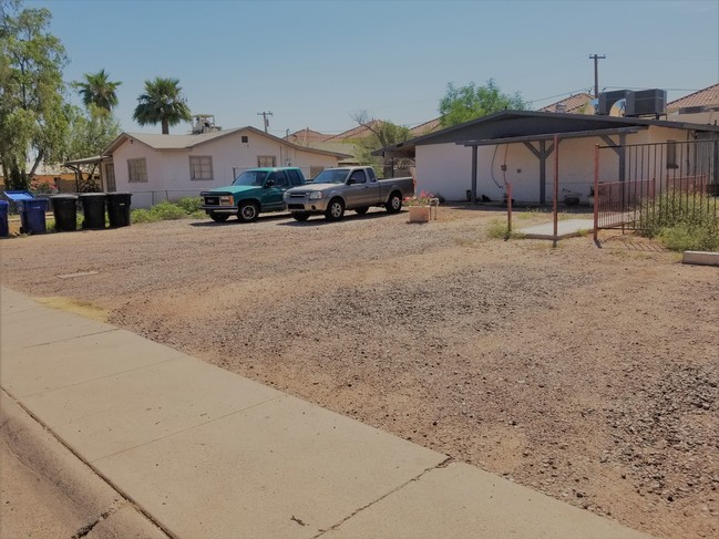 ASU 4plex in Tempe, AZ - Building Photo - Building Photo