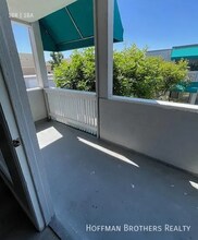 301 Avocado St in Costa Mesa, CA - Building Photo - Building Photo