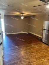 21611 Westover Ct in Peculiar, MO - Building Photo - Building Photo