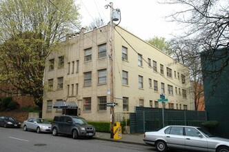 Park Regent in Portland, OR - Building Photo - Building Photo