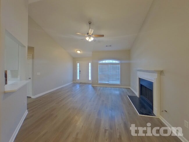 133 Revere Turn, Unit A-1125 in Fairburn, GA - Building Photo - Building Photo