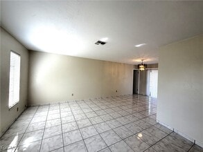1423 SE 18th Terrace in Cape Coral, FL - Building Photo - Building Photo