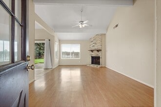 2911 Garden Ln in Sugar Land, TX - Building Photo - Building Photo