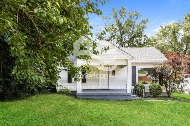 property at 609 W 33rd St