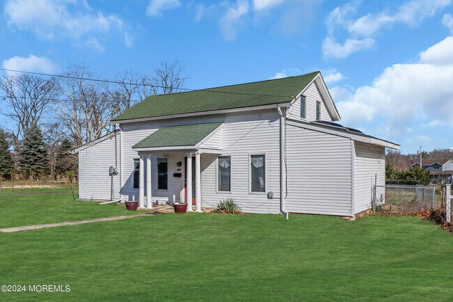 property at 459 W Park Ave