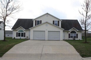 306 E Liberty Ln in Ashland, MO - Building Photo