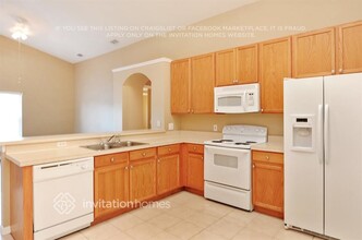 2174 Hunters Greene Dr in Lakeland, FL - Building Photo - Building Photo