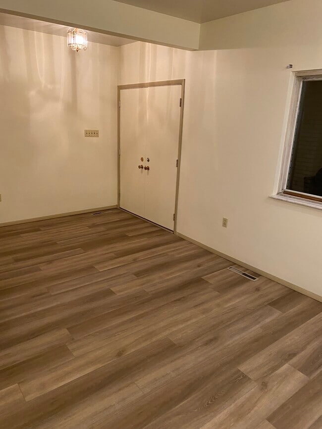 209 State St, Unit Unit A in Belle Vernon, PA - Foto de edificio - Building Photo