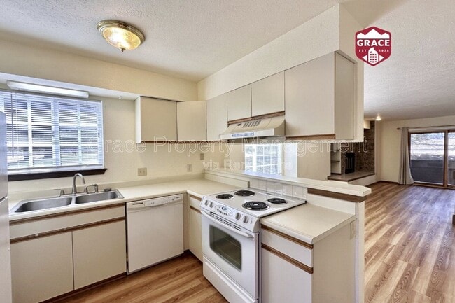 property at 715 Julian Cir