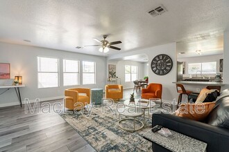 564 W Orchard Way in Gilbert, AZ - Building Photo - Building Photo