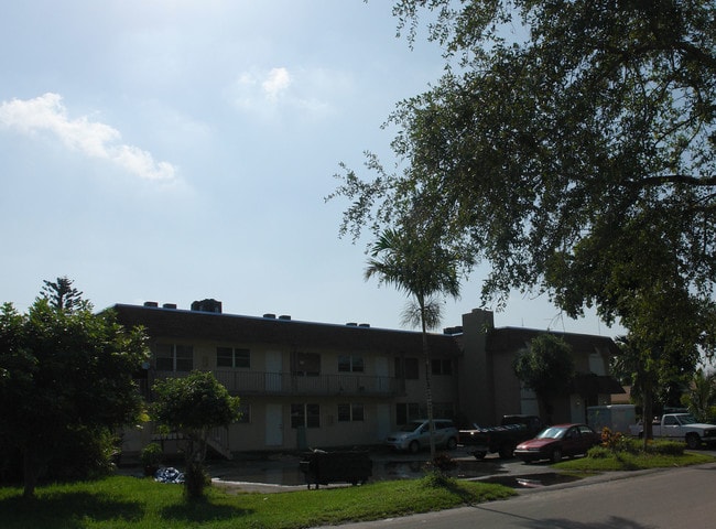 3019 SW 68th Ter in Miramar, FL - Foto de edificio - Building Photo