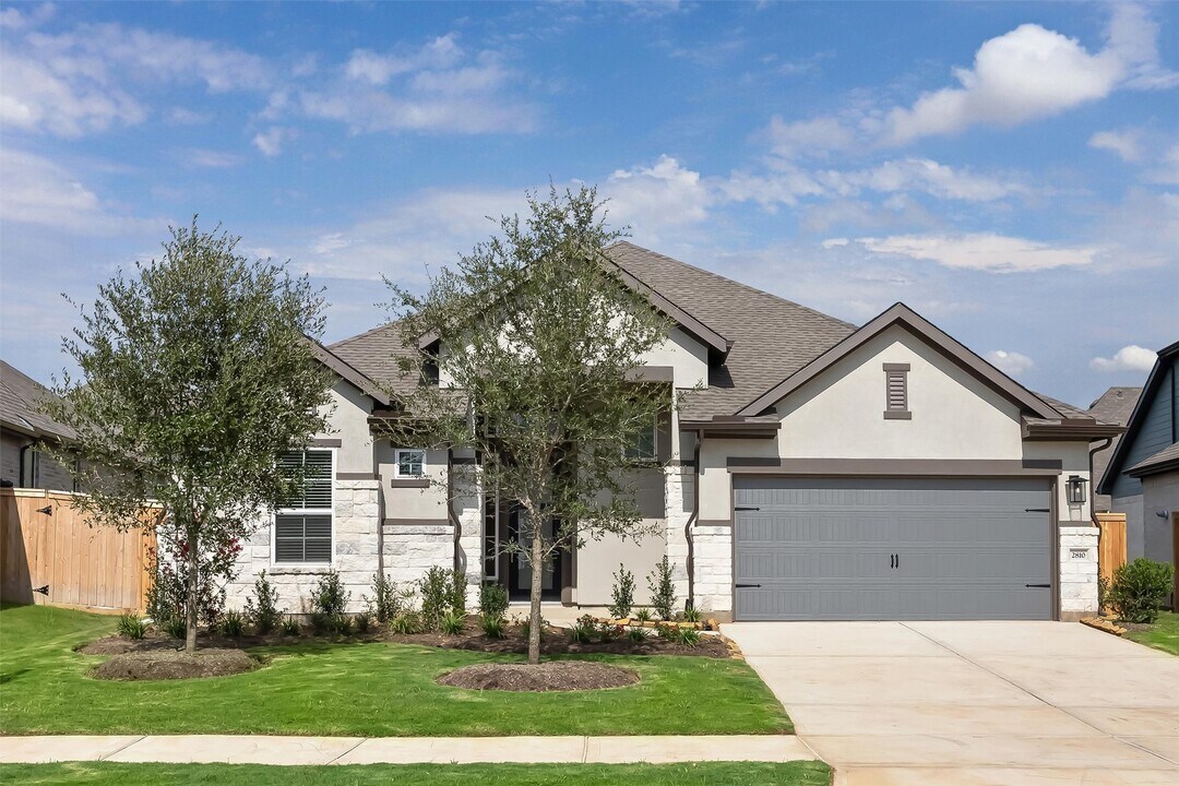 2810 Wild Berry Ct in Fulshear, TX - Building Photo